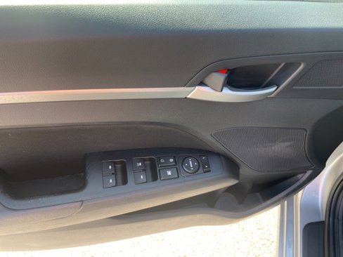 Used 2020 Hyundai Elantra SEL w/ Cargo Package (C1) image 19