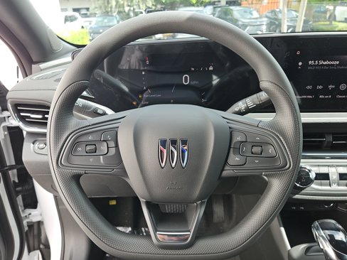 New 2025 Buick Envista Preferred image 20
