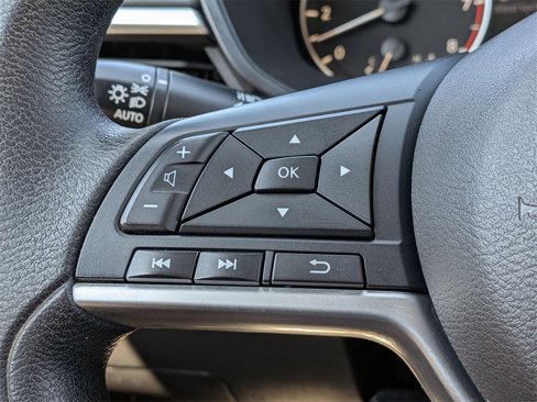 Used 2022 Nissan Altima 2.5 SV image 18