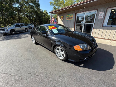 Used 2004 Hyundai Tiburon GT image 2