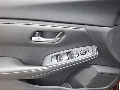 New 2025 Nissan Sentra SV image 10