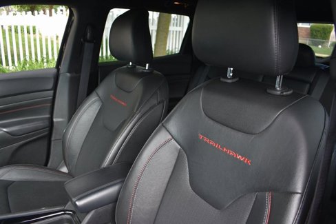 Used 2024 Jeep Compass Trailhawk image 8