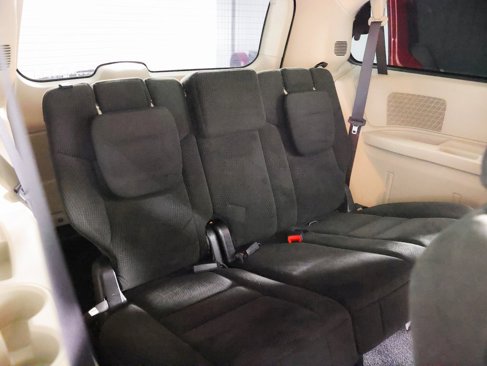 Used 2016 Dodge Grand Caravan American Value Package image 20