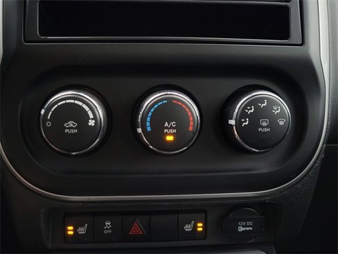 Used 2014 Jeep Compass Latitude image 20