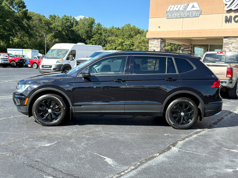 Used 2018 Volkswagen Tiguan S image 2