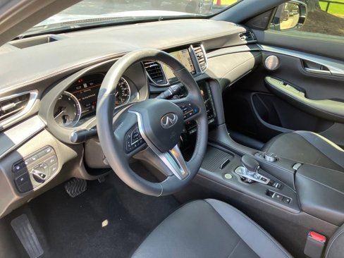 Certified 2022 INFINITI QX55 Essential image 17