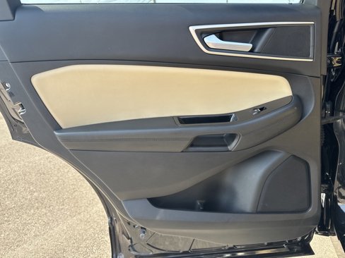 Used 2019 Ford Edge SEL w/ Equipment Group 201A image 20