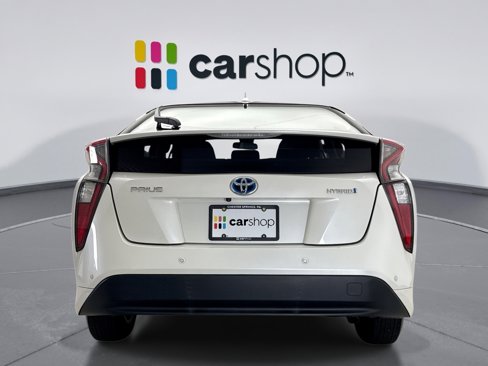 Used 2017 Toyota Prius Two image 4