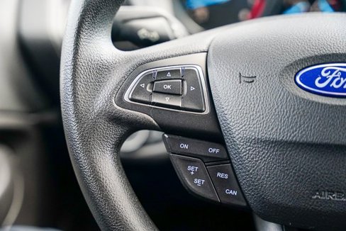 Used 2019 Ford Escape SE image 12