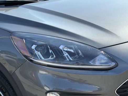 Used 2022 Ford Escape SEL w/ Technology Package image 8
