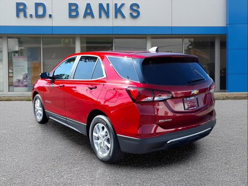 Used 2024 Chevrolet Equinox LT image 3