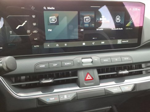 New 2025 Kia K4 GT-Line image 16