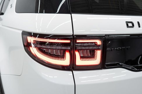Used 2022 Land Rover Discovery Sport SE image 45