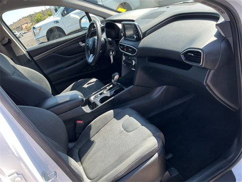 Used 2019 Hyundai Santa Fe SE image 25