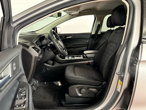 Used 2022 Ford Edge SE image 11