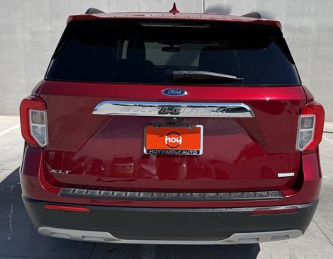 Used 2020 Ford Explorer XLT w/ Equipment Group 202A image 4