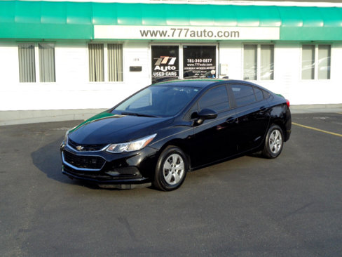 Used 2018 Chevrolet Cruze LS image 11