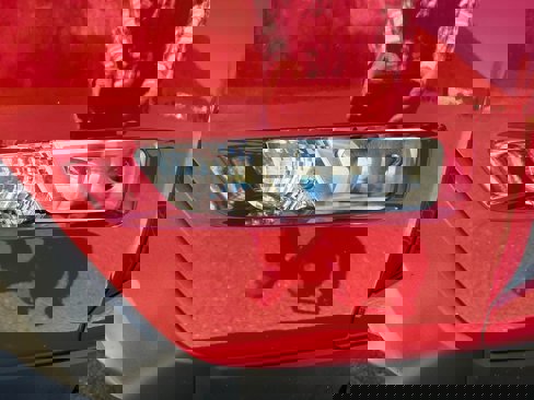 Used 2022 Nissan Frontier SV image 14