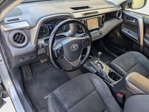 Used 2017 Toyota RAV4 XLE image 10