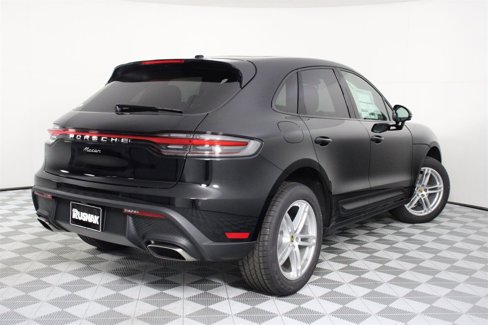 New 2025 Porsche Macan image 7