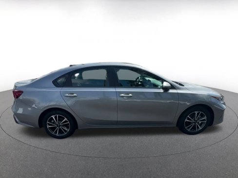 Used 2024 Kia Forte LXS image 16