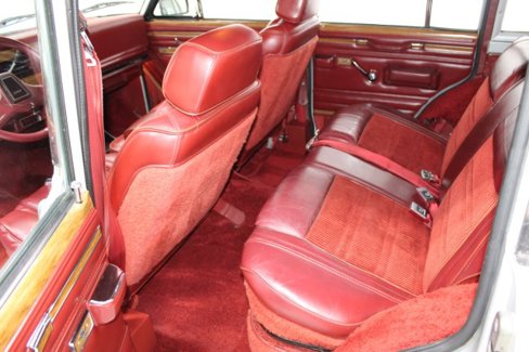 Used 1986 Jeep Grand Wagoneer image 24
