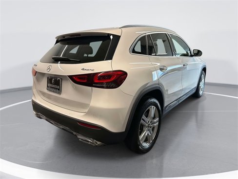 Used 2022 Mercedes-Benz GLA 250 4MATIC image 4