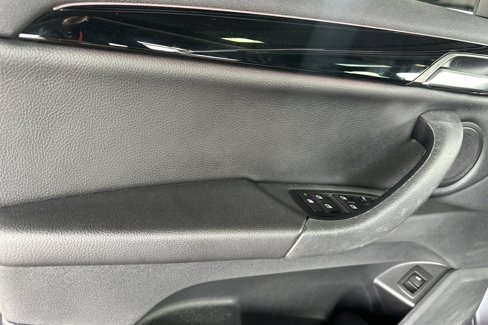 Used 2018 BMW X1 xDrive28i image 12