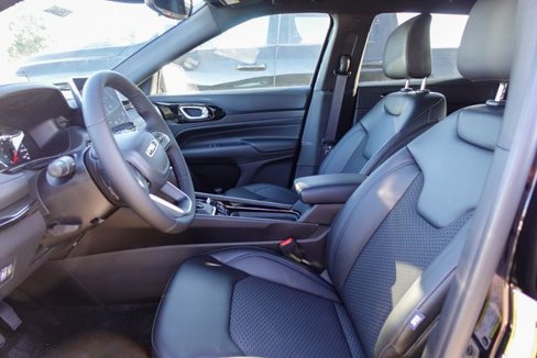 New 2025 Jeep Compass Latitude w/ Altitude Special Edition image 12