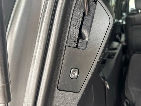 Used 2019 Dodge Grand Caravan SXT w/ Driver Convenience Group image 33