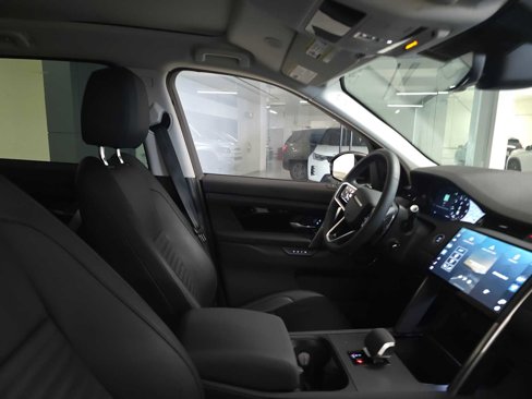 Certified 2025 Land Rover Discovery Sport S image 10
