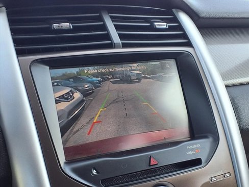 Used 2013 Ford Edge SEL image 16