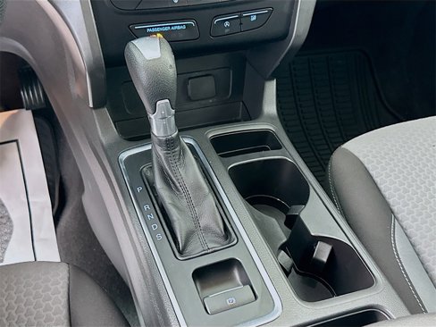 Used 2017 Ford Escape SE w/ Equipment Group 201A image 17