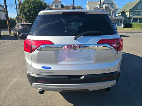 Used 2019 GMC Acadia SLE image 17