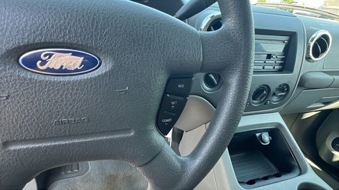 Used 2006 Ford Expedition XLT image 27
