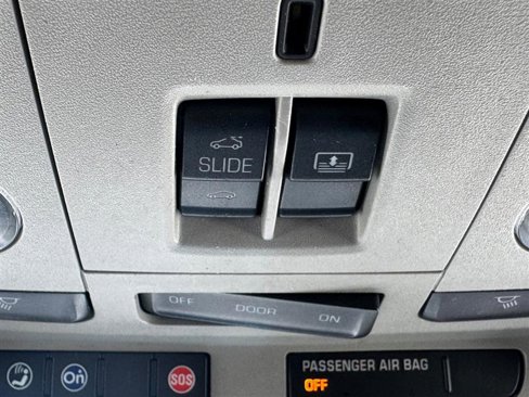 Used 2013 Cadillac XTS Luxury image 38