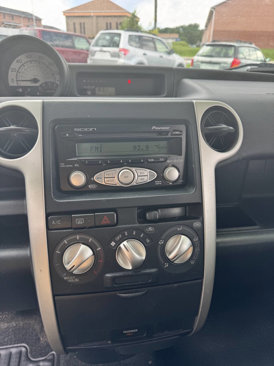 Used 2006 Scion xB image 8