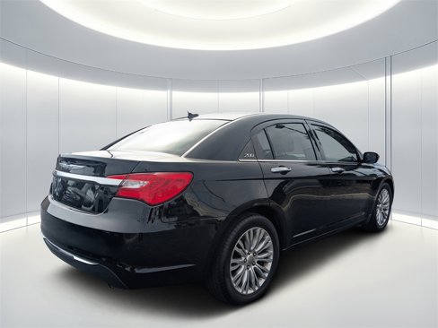 Used 2012 Chrysler 200 Limited image 4