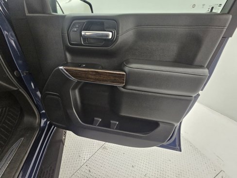 Used 2020 GMC Sierra 1500 SLE image 29