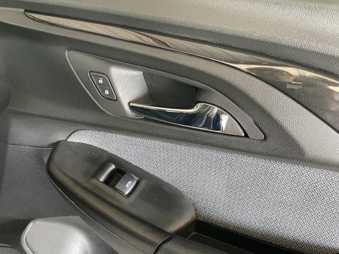 Used 2022 Chevrolet TrailBlazer LT w/ Convenience Package image 36