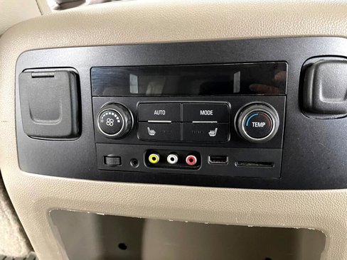 Used 2016 GMC Yukon XL SLT w/ Open Road Package image 21
