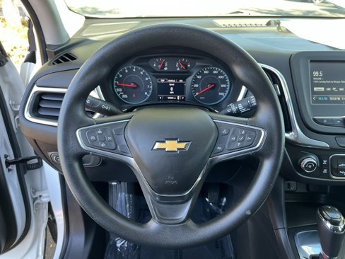 Used 2018 Chevrolet Equinox LT image 17