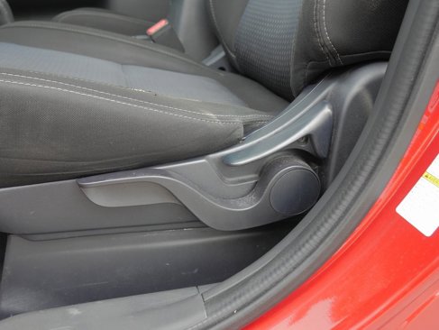 Used 2017 Mitsubishi Outlander SE image 21