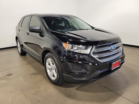 Used 2017 Ford Edge SE image 1