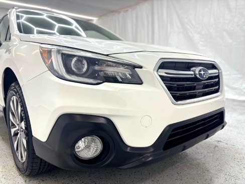 Used 2019 Subaru Outback 2.5i Touring image 9