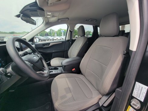 Used 2022 Ford Escape SE image 15