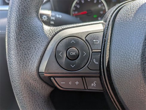 Used 2021 Toyota RAV4 LE image 13