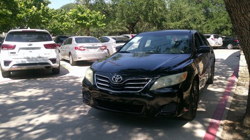 Used 2010 Toyota Camry LE image 8