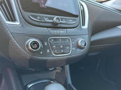 Used 2023 Chevrolet Malibu LT image 22