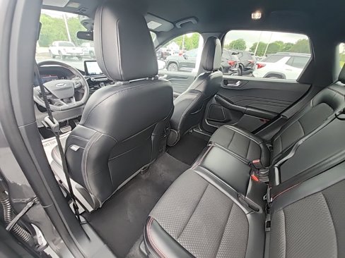 Used 2023 Ford Escape ST-Line image 15